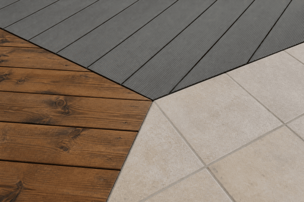 Trois types de dalles montrant composite, bois et carrelage